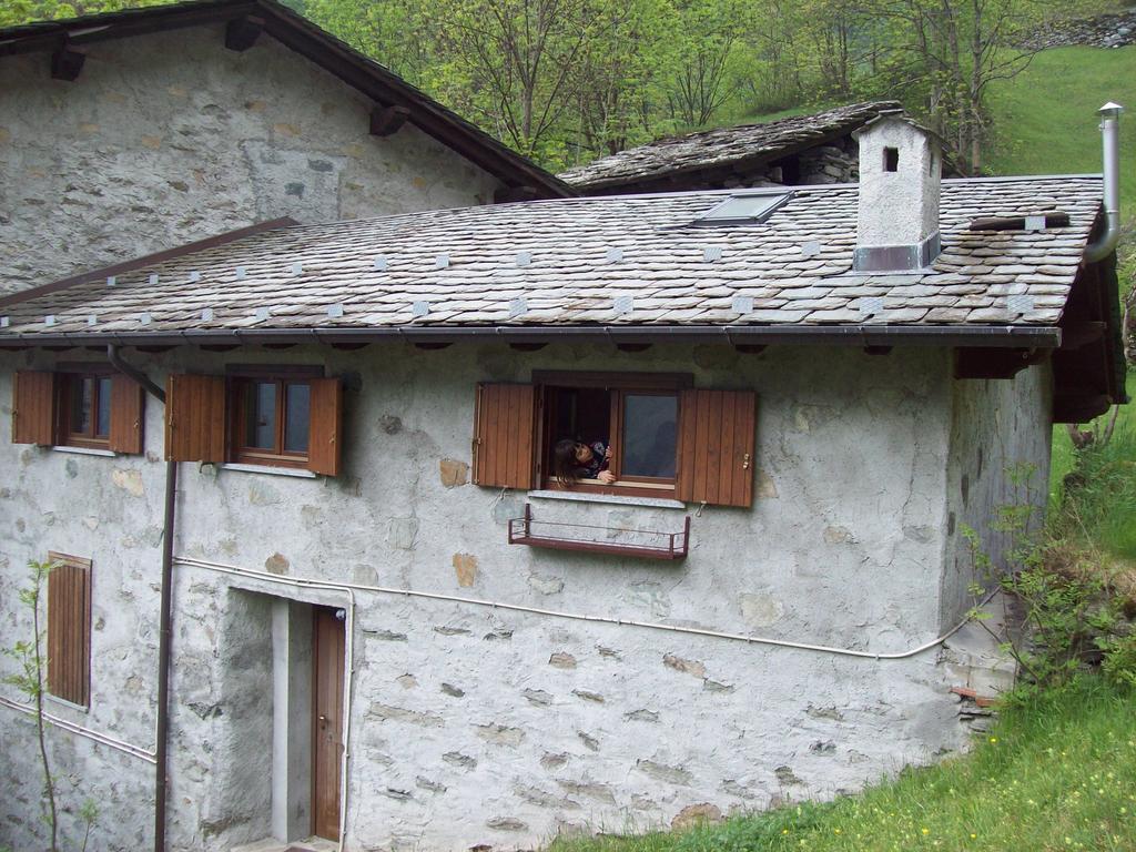 Appartamentino Nel Bosco Sondrio Exteriér fotografie